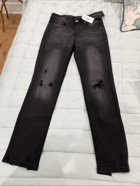 Risen Women's Black Distressed Skinny Jeans